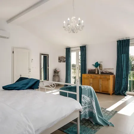 Villa Bincila For 12 People Near Porec With Sea View & Beautiful Garden *