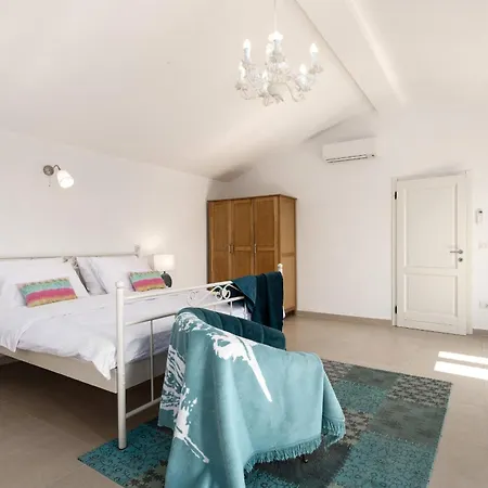 Bincila For 12 People Near Porec With Sea View & Beautiful Garden