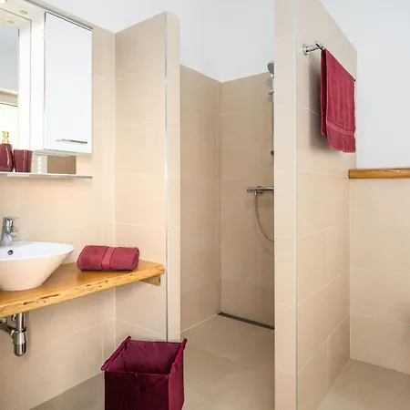 Villa Bincila For 12 People Near Porec With Sea View & Beautiful Garden