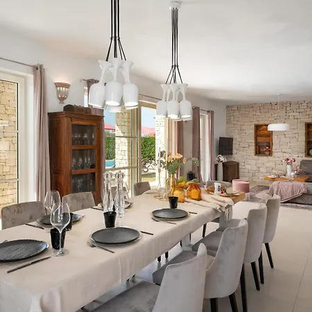 Bincila For 12 People Near Porec With Sea View & Beautiful Garden