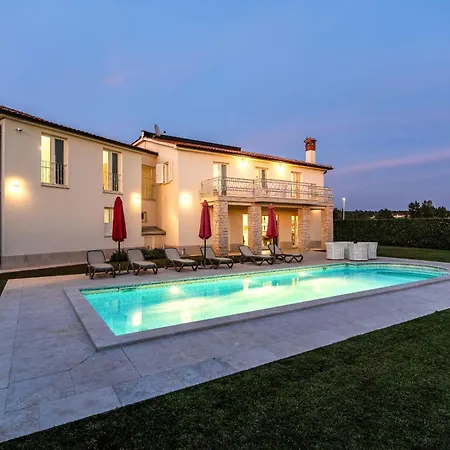 Villa Bincila For 12 People Near Porec With Sea View & Beautiful Garden Labinci