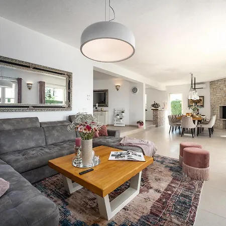 Villa Bincila For 12 People Near Porec With Sea View & Beautiful Garden Labinci