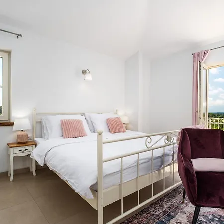 Bincila For 12 People Near Porec With Sea View & Beautiful Garden Labinci